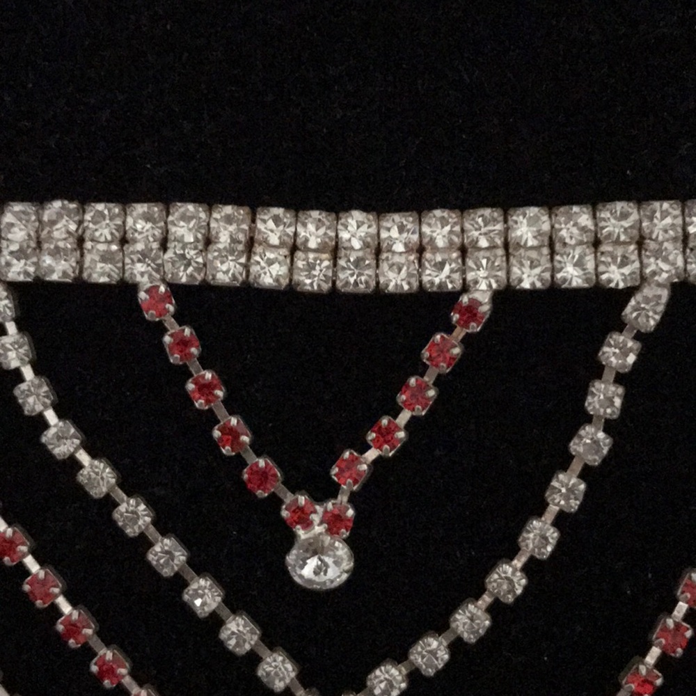 Diamond/Crystal Costume Necklace and Earrings - Picture 4 of 8